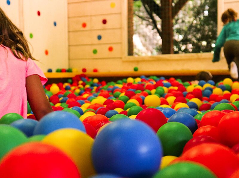 LA PISCINE À BOULES