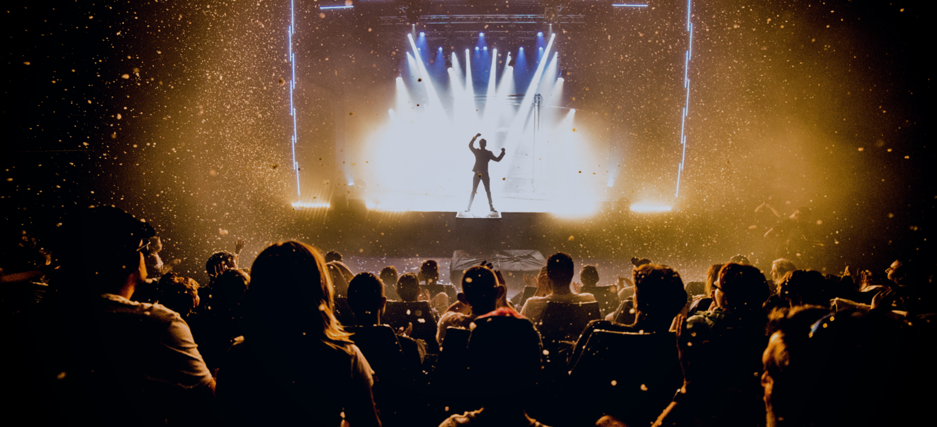 REVEA : spectacle de Bagatelle