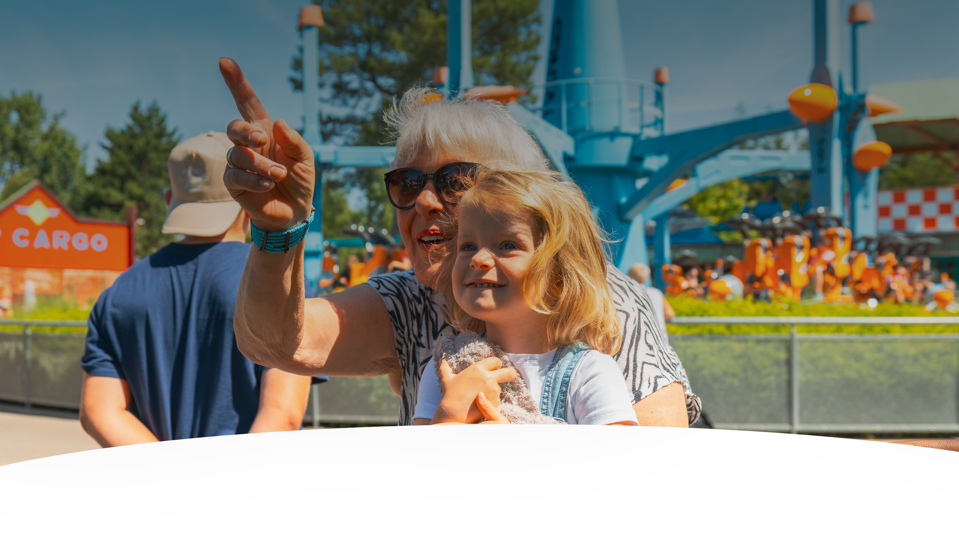 ATTRACTIONS & ÉVÉNEMENTS 